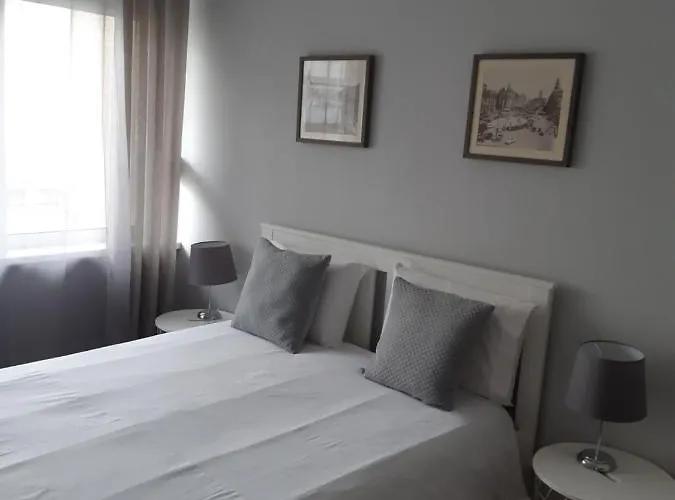 ホームステイ Lolla's House *