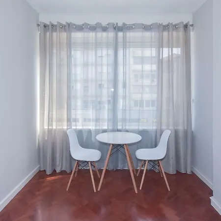 Lolla's House Homestay Porto